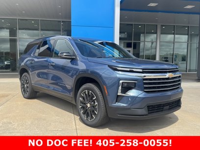 New 2025 Chevrolet Traverse LT w/ Sun and Wheel Package
