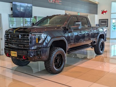 New 2025 GMC Sierra 2500 AT4 w/ AT4 Premium Plus Package