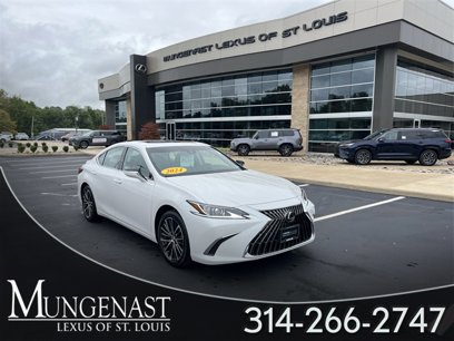 Used 2024 Lexus ES 350 w/ Premium Package