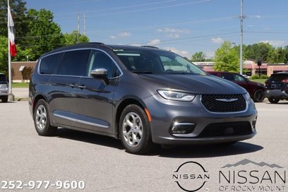 Used 2023 Chrysler Pacifica Limited
