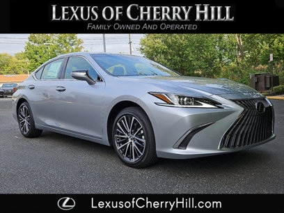 New 2025 Lexus ES 300h w/ Premium Package