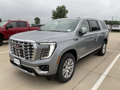 New 2025 GMC Yukon XL Denali w/ Sun & Power Step Package