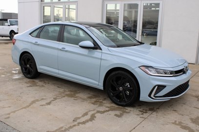 New 2025 Volkswagen Jetta SE