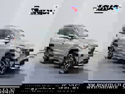 New 2025 BMW X1 xDrive28i w/ Premium Package