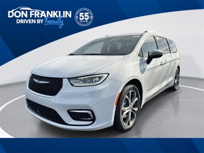 New 2025 Chrysler Pacifica Pinnacle
