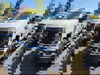 New 2025 Ford F350 Lariat