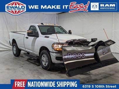 New 2024 RAM 2500 Tradesman w/ Chrome Appearance Group