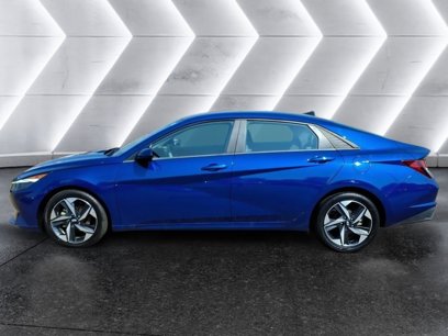 Used 2023 Hyundai Elantra SEL w/ Convenience Package