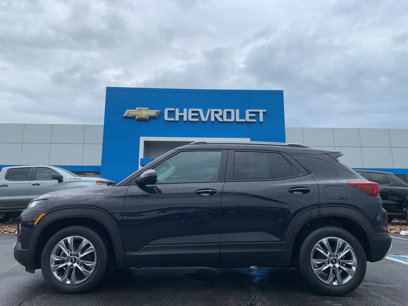 Used 2021 Chevrolet TrailBlazer LT w/ Driver Confidence Package