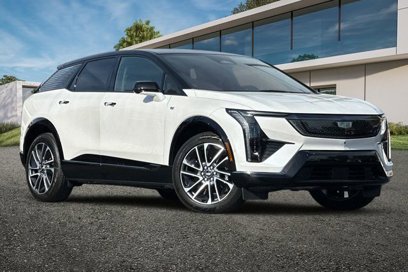 New 2025 Cadillac Optiq Sport 1 w/ LPO, Floor Liner Package