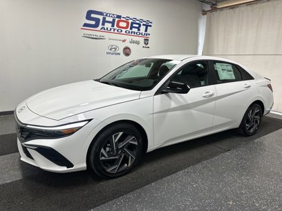 New 2025 Hyundai Elantra SEL