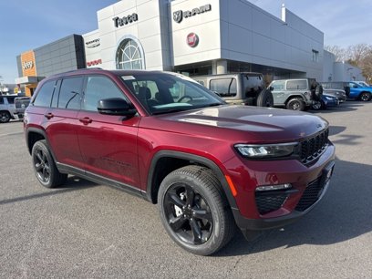 New 2025 Jeep Grand Cherokee Limited w/ Black Appearance Package