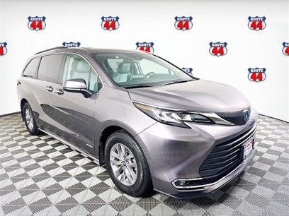 Used 2021 Toyota Sienna XLE w/ XLE Plus Package