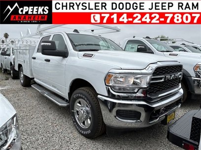 New 2023 RAM 2500 Tradesman w/ Chrome Appearance Group