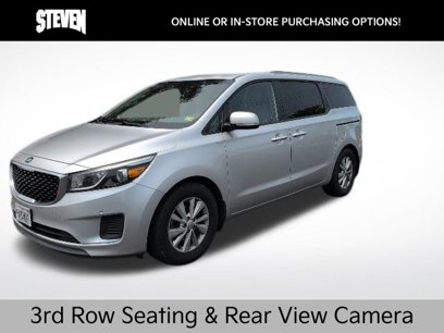Used 2017 Kia Sedona LX w/ LX Essentials Premium Package