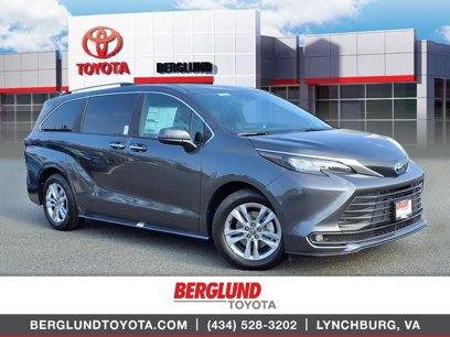 New 2025 Toyota Sienna XLE
