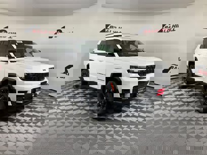 New 2025 Jeep Grand Cherokee L Altitude