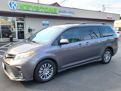 Used 2018 Toyota Sienna XLE