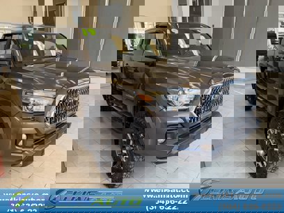 Used 2019 Toyota Tacoma SR