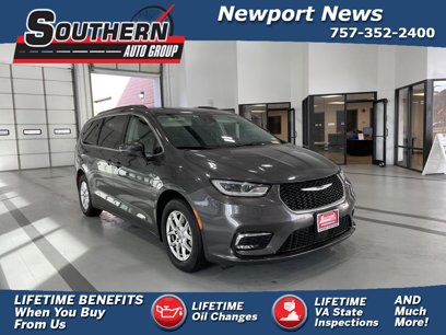 Used 2022 Chrysler Pacifica Touring-L
