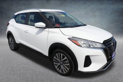 Used 2024 Nissan Kicks SV