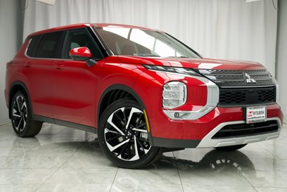 Used 2024 Mitsubishi Outlander SE