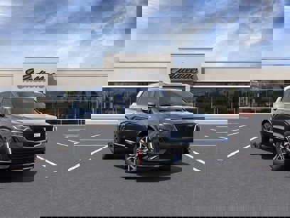 New 2025 Cadillac XT6 Sport w/ Technology Package