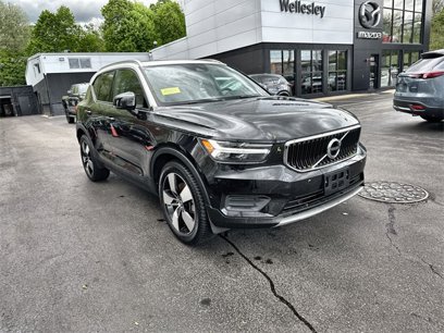 Used 2019 Volvo XC40 T5 Momentum
