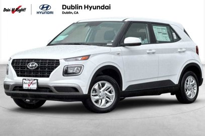 Used 2025 Hyundai Venue SE