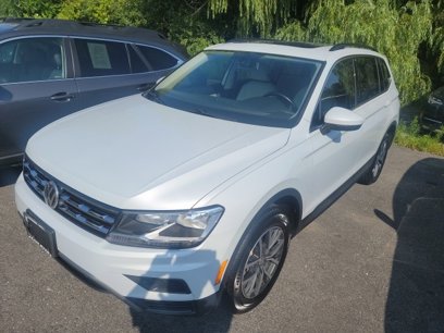 Used 2019 Volkswagen Tiguan SE w/ Panoramic Sunroof Package