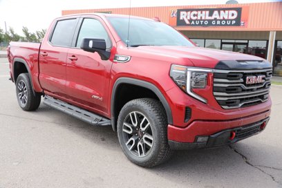 New 2025 GMC Sierra 1500 AT4 w/ AT4 Premium Package