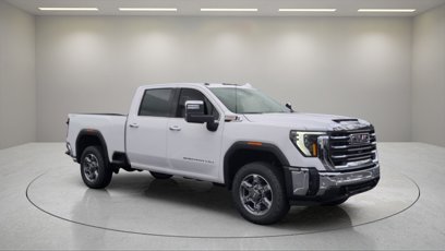 New 2025 GMC Sierra 2500 SLT w/ SLT Convenience Package