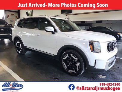 Used 2024 Kia Telluride EX w/ EX Captain's Chair Package