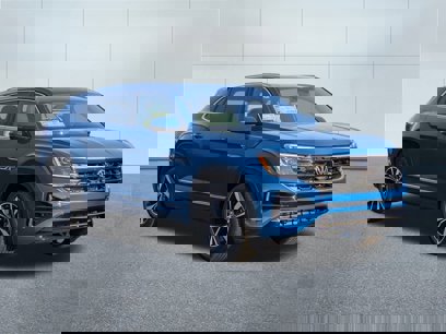 New 2025 Volkswagen Atlas Cross Sport SEL Premium R-Line