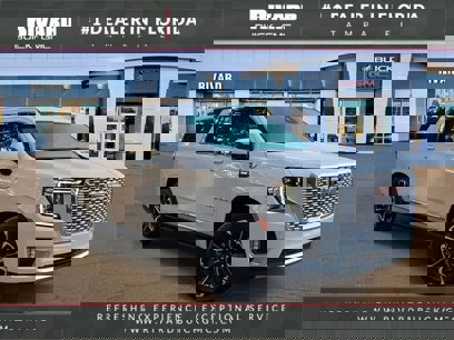 Used 2023 GMC Yukon XL Denali w/ Advanced Technology Package