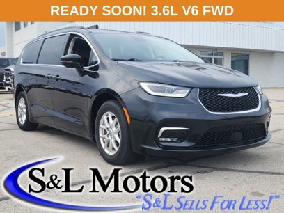Certified 2022 Chrysler Pacifica Touring-L