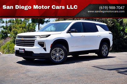 Used 2025 Chevrolet Traverse LT