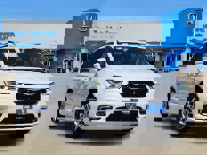 Used 2022 Chrysler Pacifica Touring-L