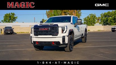 New 2025 GMC Sierra 3500 AT4 w/ AT4 Premium Plus Package