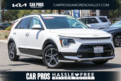 Used 2024 Kia Niro SX