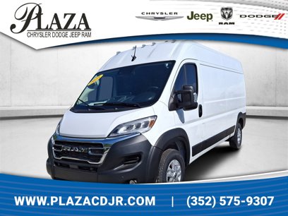 New 2025 RAM ProMaster 2500 w/ Quick Order Package 22G SLT