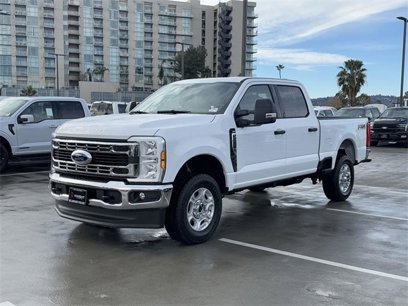 New 2025 Ford F250 XL w/ FX4 Off-Road Package