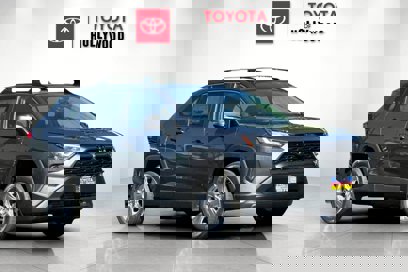 New 2025 Toyota RAV4 XLE