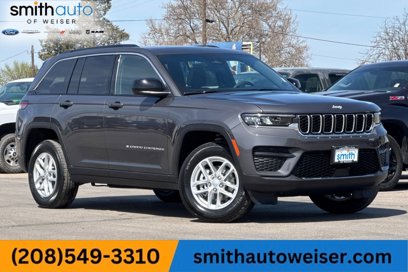 New 2025 Jeep Grand Cherokee Laredo