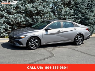 Used 2024 Hyundai Elantra SEL w/ Convenience Package