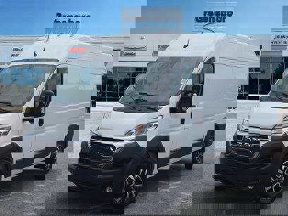 New 2024 RAM ProMaster 2500 w/ Quick Order Package 22G SLT