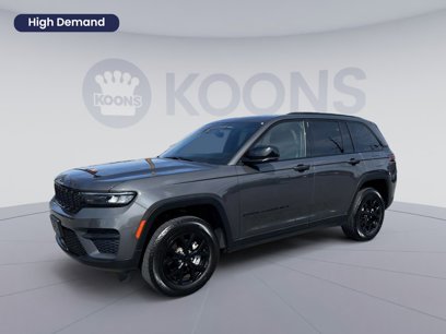 Used 2024 Jeep Grand Cherokee Altitude