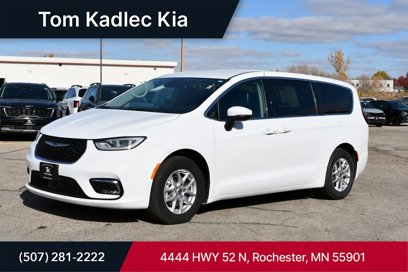 Used 2023 Chrysler Pacifica Touring-L