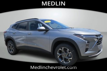 New 2025 Chevrolet Trax LT w/ Driver Confidence Package
