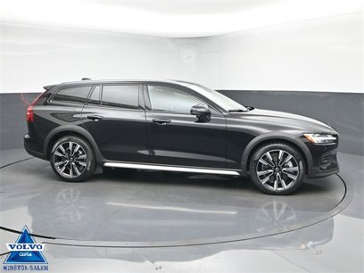 Used 2024 Volvo V60 B5 Cross Country Ultimate